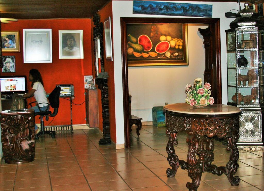La Posada Del Arcangel Managua Exteriör bild