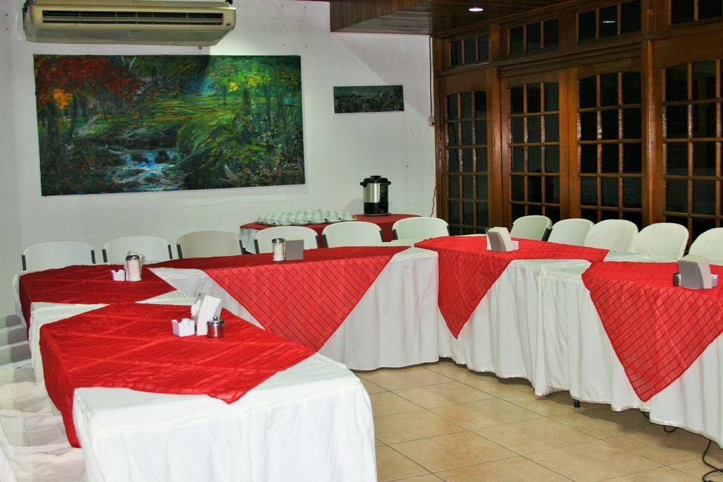 La Posada Del Arcangel Managua Exteriör bild