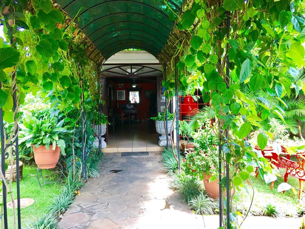 La Posada Del Arcangel Managua Exteriör bild